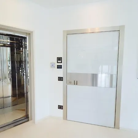 Attico Smeraldo Dei Marmi 펜션